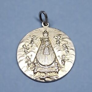 Vtg 800 Silver Our Lady of Begona Catholic Medal - 5.9g Bilbao Spain Virgin Mary